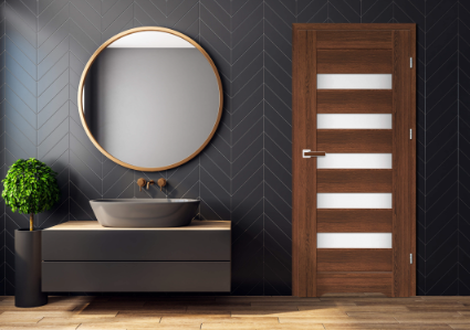 IEKŠDURVIS AR PĀRFALCI